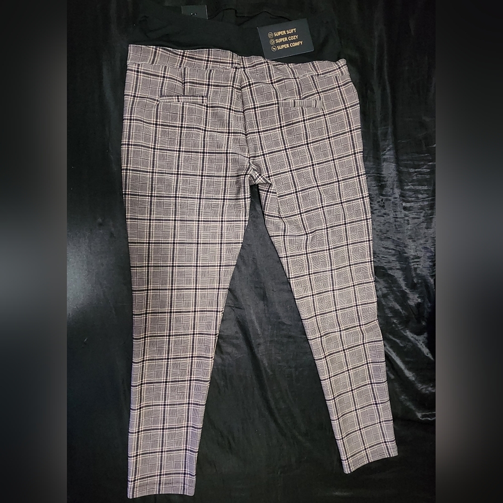 Free Haven Maternity Black and Gray Plaid Dress Pants